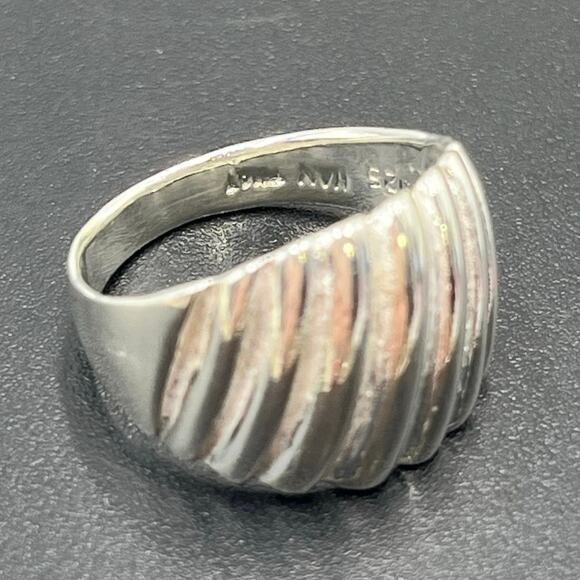 HAN 925 Signed Thailand Sterling Silver Ribbed Wide Chunky Domed Ring Sz 8 - Picture 6 of 8